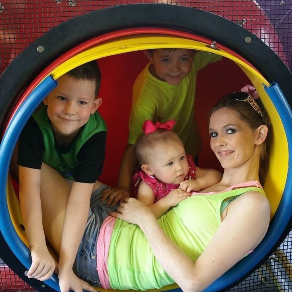 Meet your Posher, Whitney